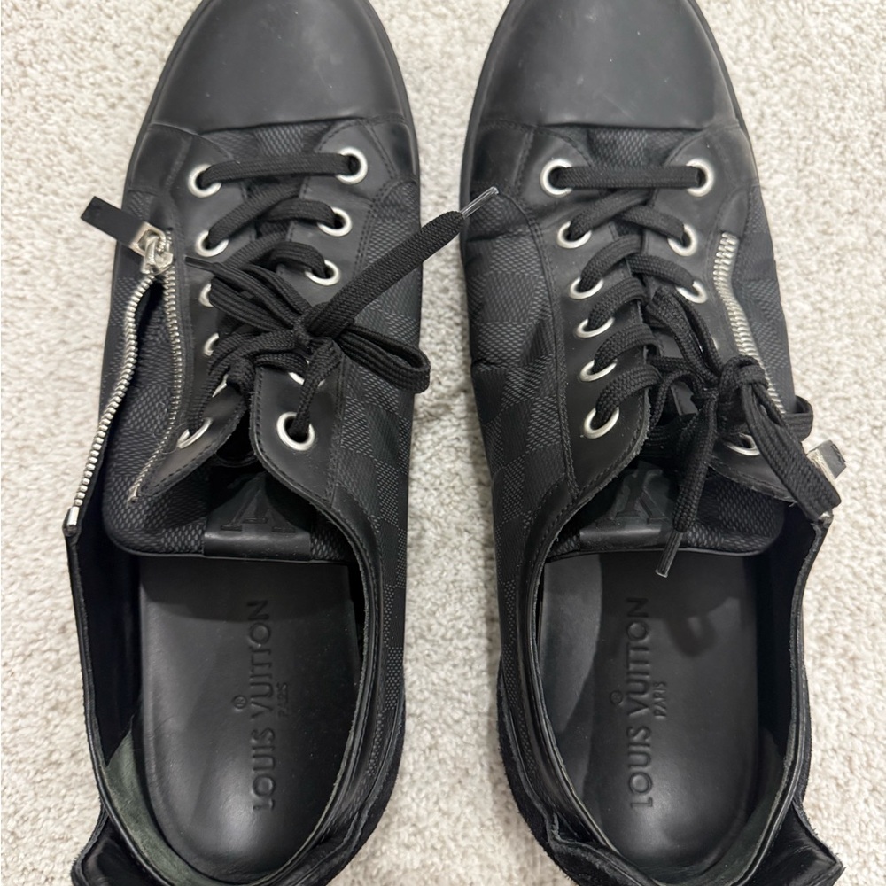 Louis Vuitton Black Men's Sneakers with Zipper Detail - Picture 6 of 7